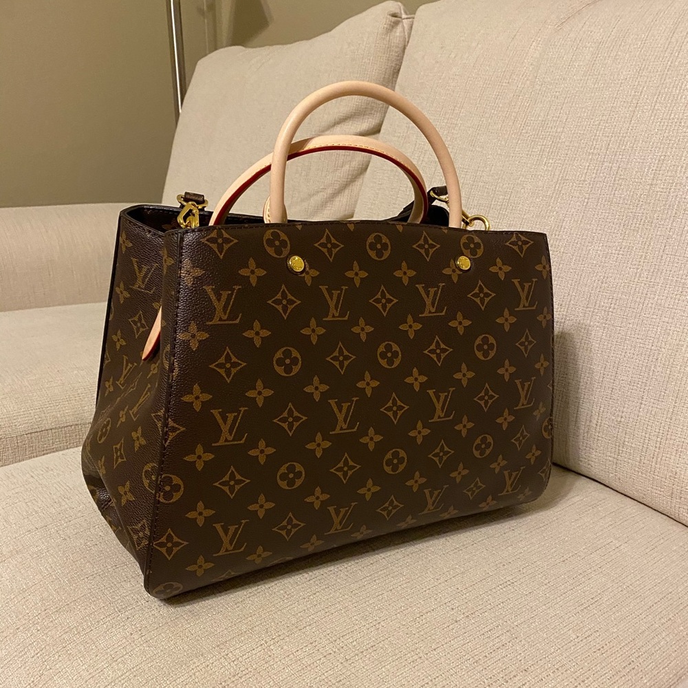 Louis vuitton 12 x 9 x 4